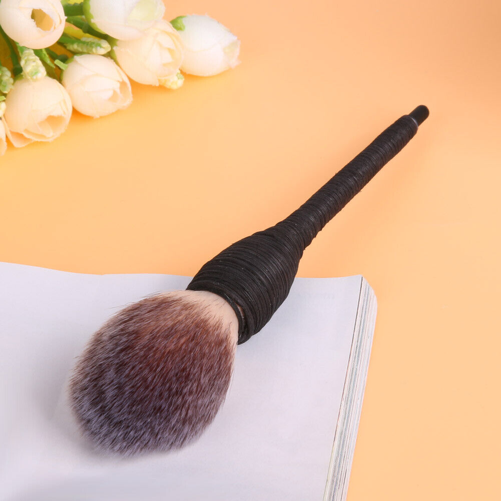 Handmade Rattan Natural Animal Hair Brush Blush Brush Powder Brush