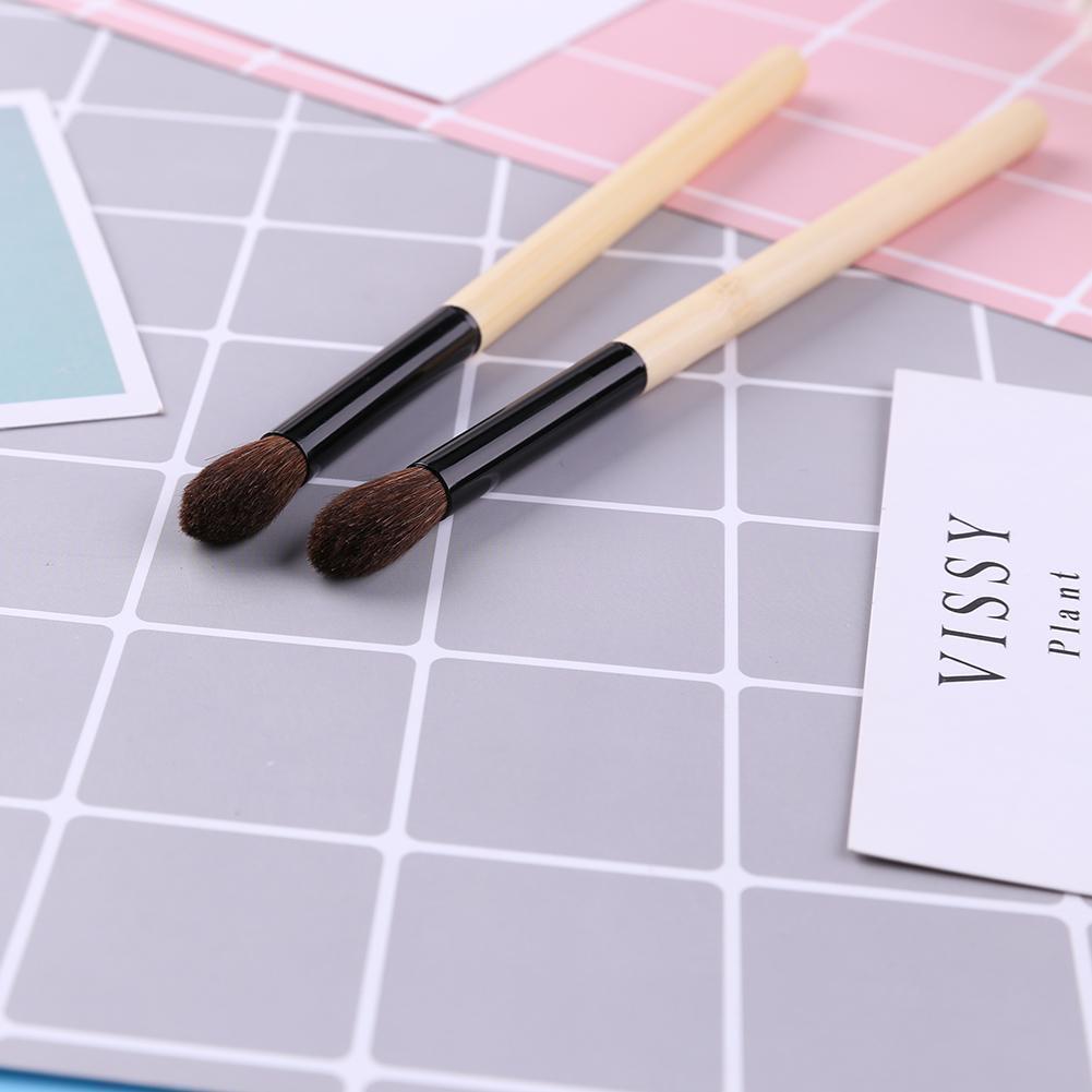 Face Beauty Makeup Brushes Bamboo Handle Eyeshadow Powder Brush Cosmetics