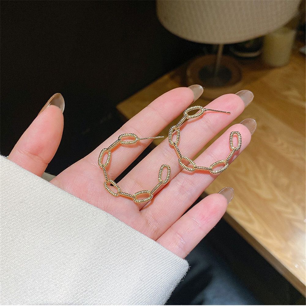 Women/ Girl Fashion Jewelry C Shaped Circle Earrings Metal Hoop For Women|Girl