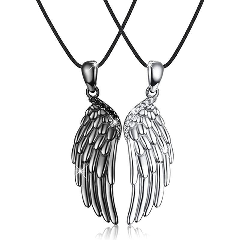 Fashionable 2 Pcs Angel Wing Couple Necklace Feather Pendant Clavicle Chain Gift