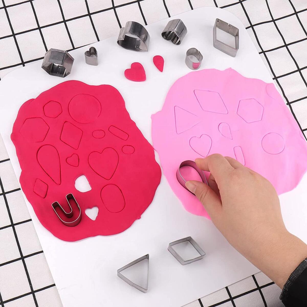 200Pcs Polymer Clay Cutter Set Earring Tool with Earring Cards Hooks for DIY