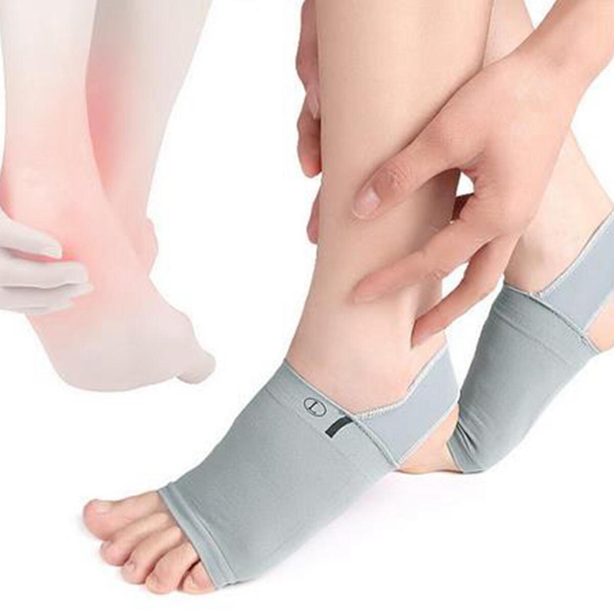 2 Pieces Soft Arch Support Braces Protector with Pads Arch Socks Wrap for Flat