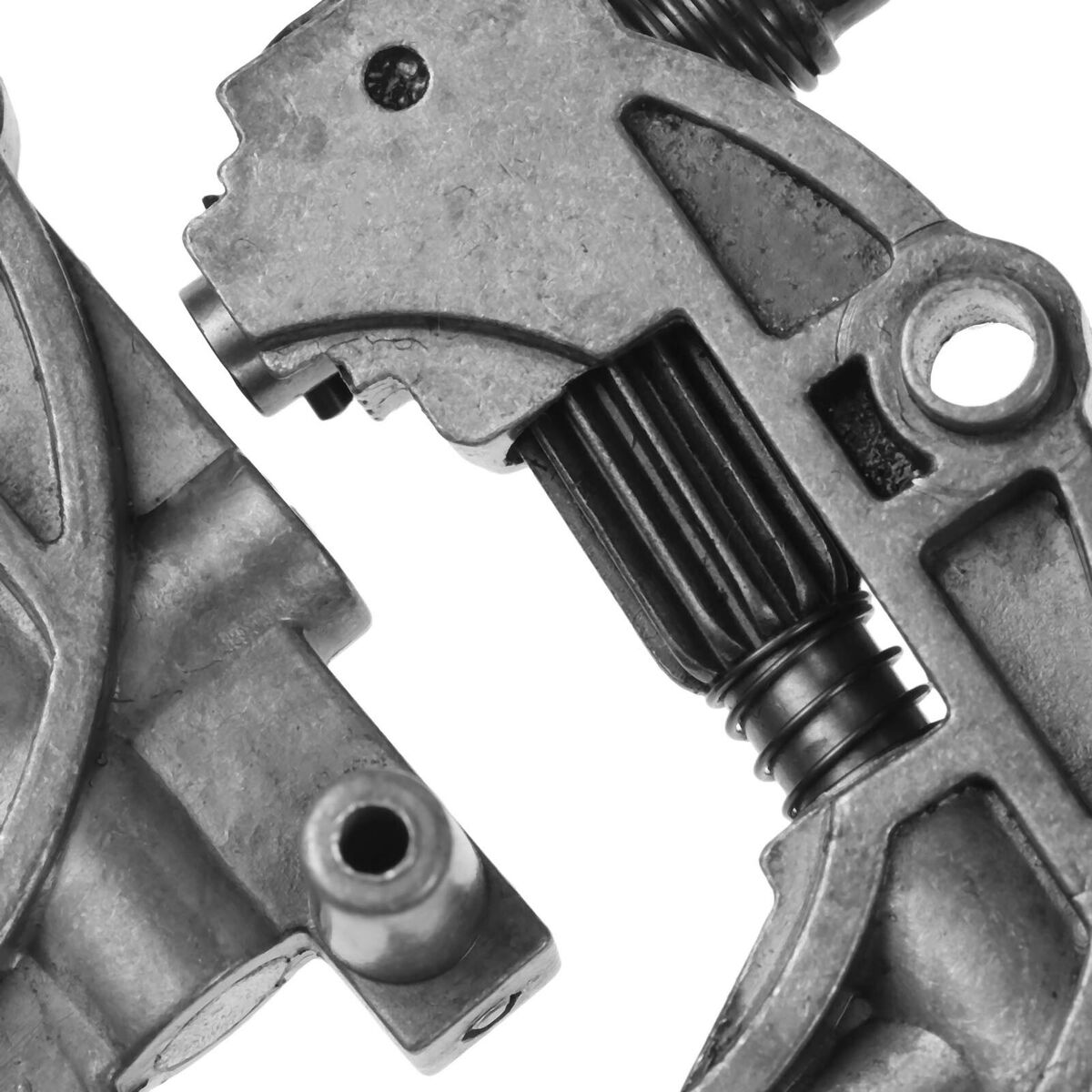 Metal Oil Pump Chinese Chainsaw For 4500 5200 5800 45CC 52CC 58CC Spare Parts