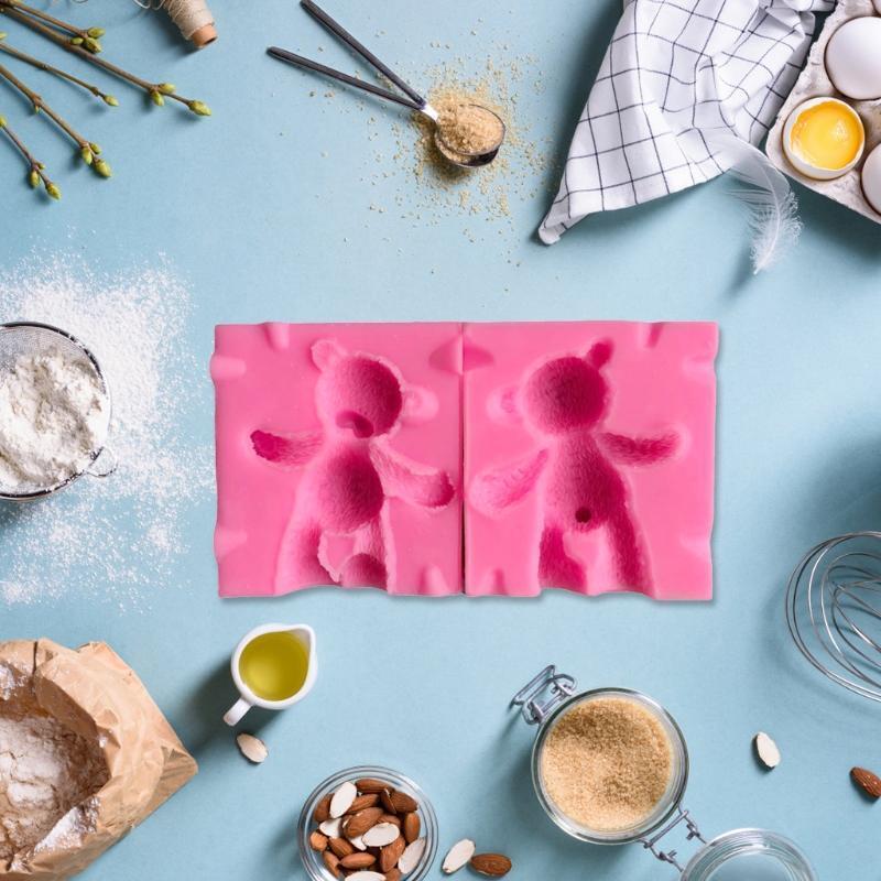 2pcs DIY Candle Mold Cute Bear Shape Cake Chocolate Clay Soap Decorating Crafts