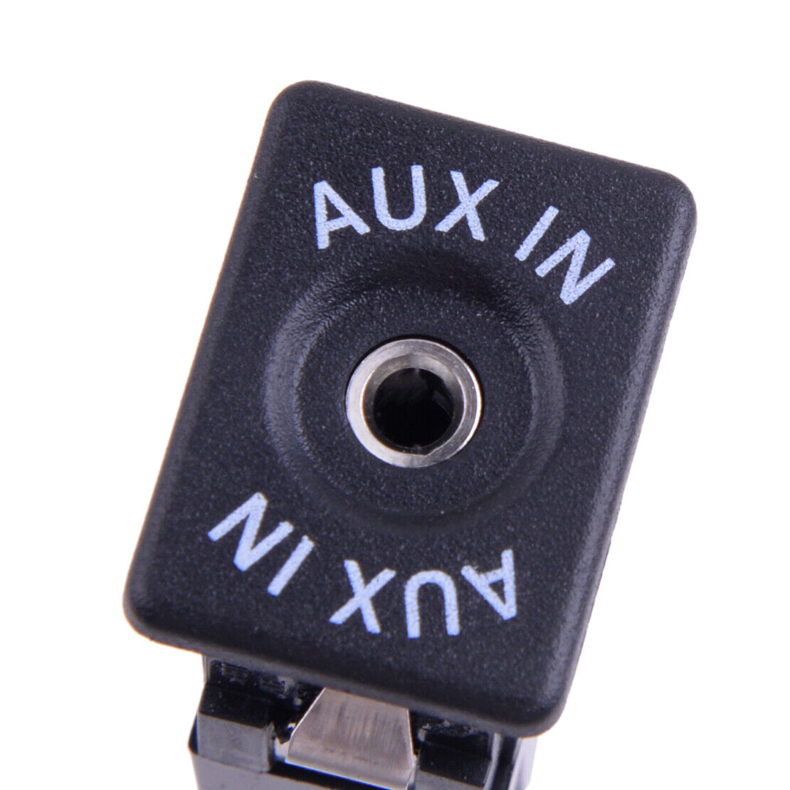 Car AUX IN Jack Switch Socket fit for VW Jetta Golf Passat Tiguan Polo Sharan T5