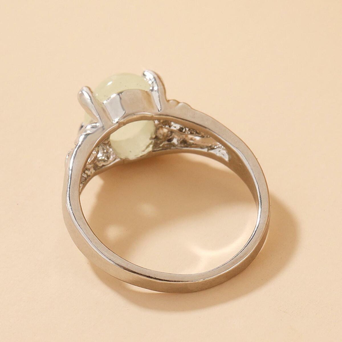 Luminous Glow Ring Finger Rings Glowing  Dark for Party Allergy