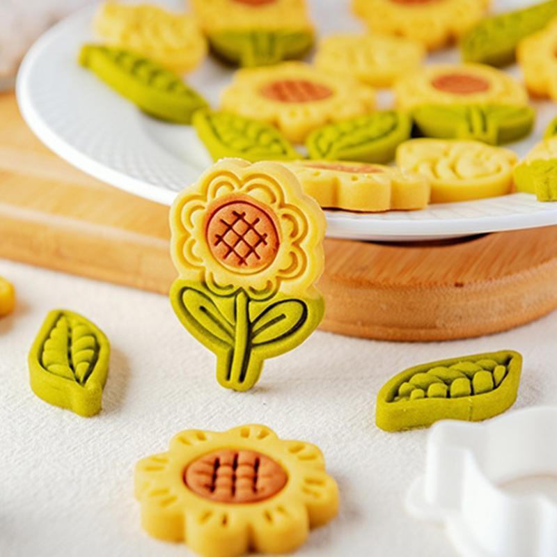 Sunflower Bee Leaf Shaped Biscuit Moulds Cookie Mold Biscuit Cutter Baking Tools