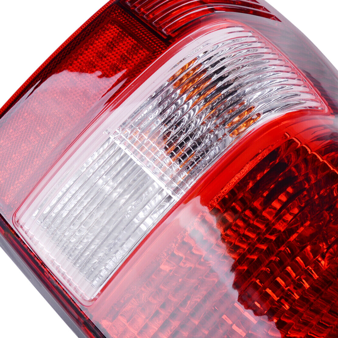 Left Side Fit For Mitsubishi PAJERO IO Shogun Pinin Rear Bumper Tail Light li