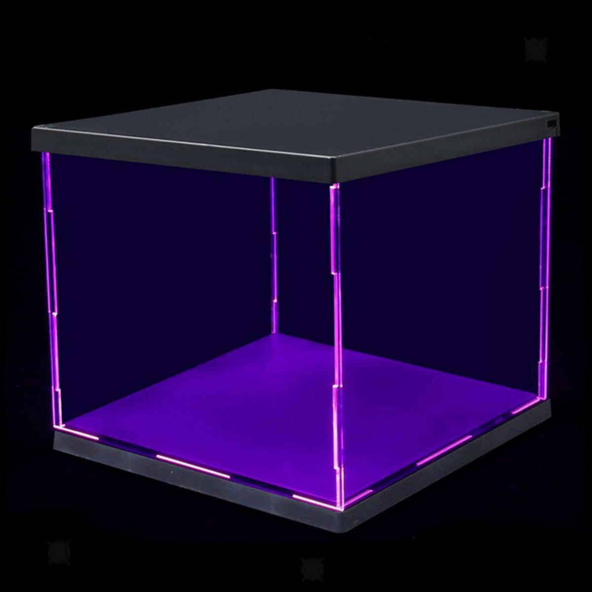 of 2 Plastic Display Show Cases with  Dustproof for