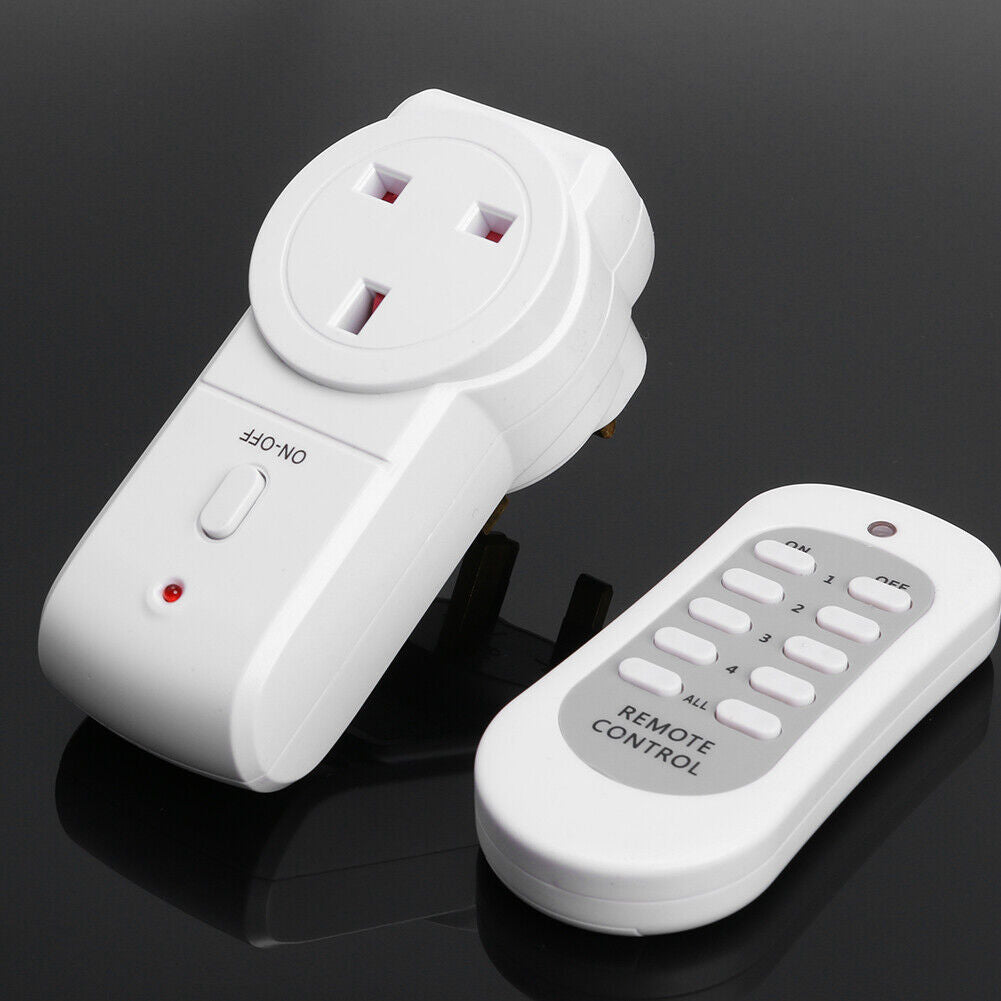 1pc UK Plug Power Outlet Light Switch Socket+1pc Wireless Remote Control