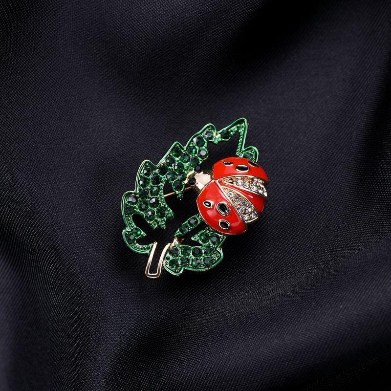 Insect Leaf Brooch Ladybird Decorative Charms Jewelry Badge Banquet Scarf Pins