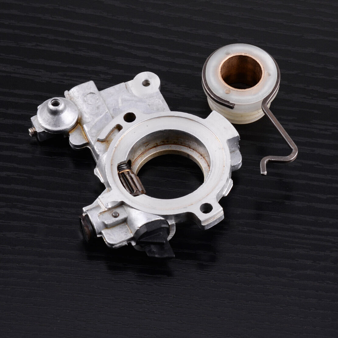 Oil Pump Oiler Kit Worm Gear Spring fit for Stihl 066 MS650 MS660 11226407105 Li