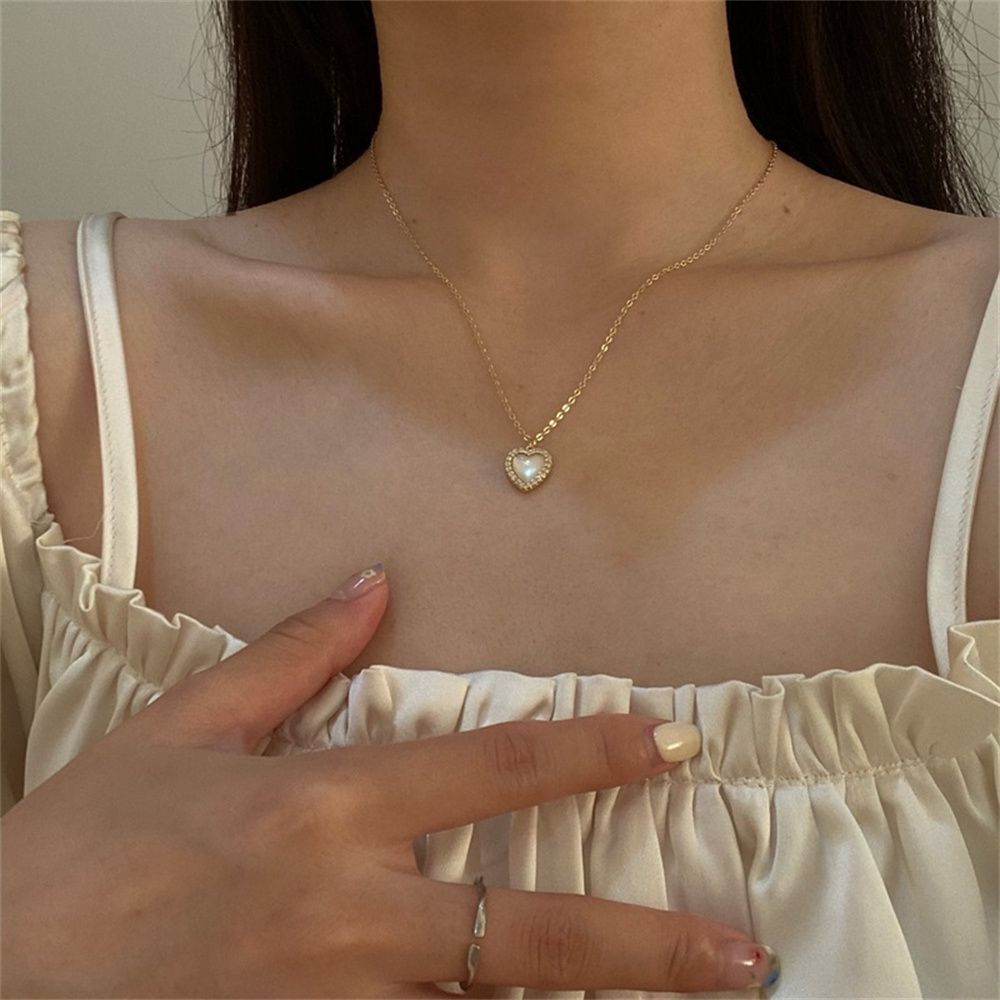 Wedding Gift Choker Opal Pendant Clavicle Necklace Heart Shaped Necklace