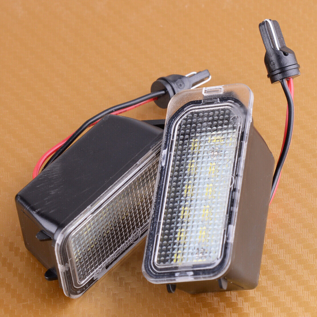 LED License Plate Lamp fit for Ford Fiesta Focus S-MAX C-MAX Kuga Galaxy Li