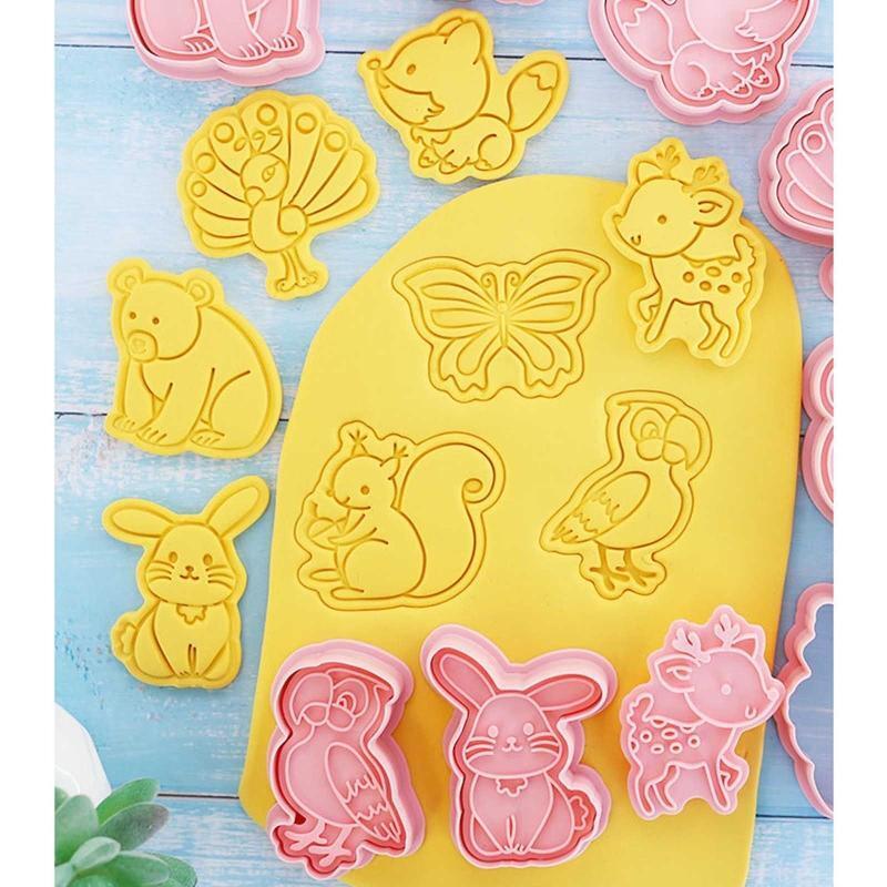 Set of 8 Forest Animal Theme Cookie Cutters Plastic Fondant Cutter Cookie Stamps