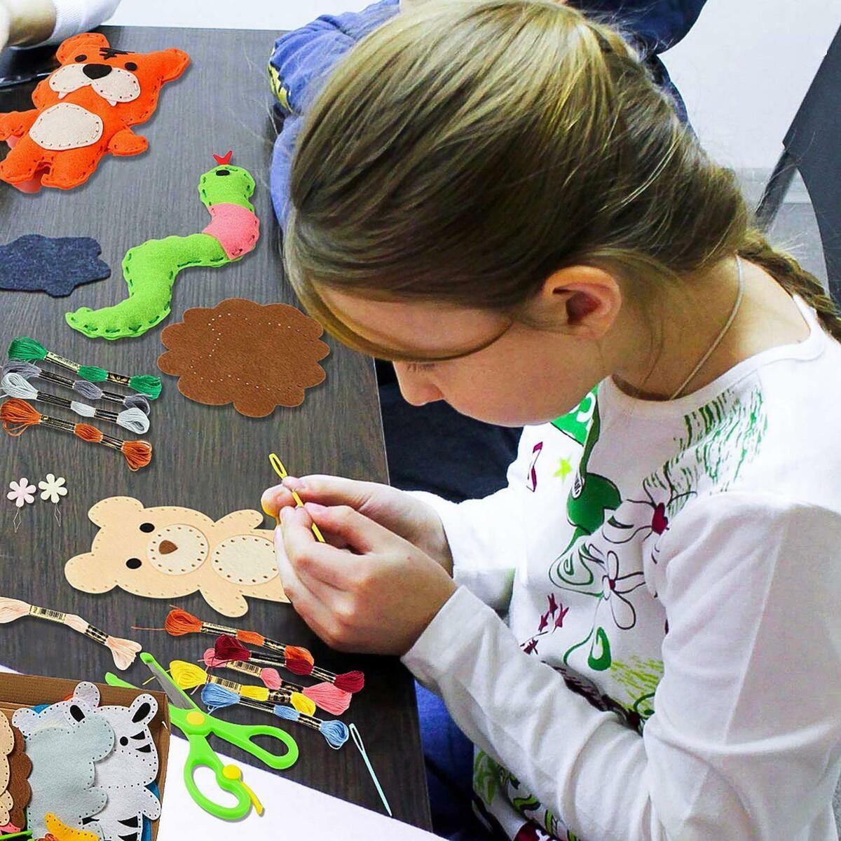 Animals Sewing Craft Kit  Creative   Educational Sewing Set