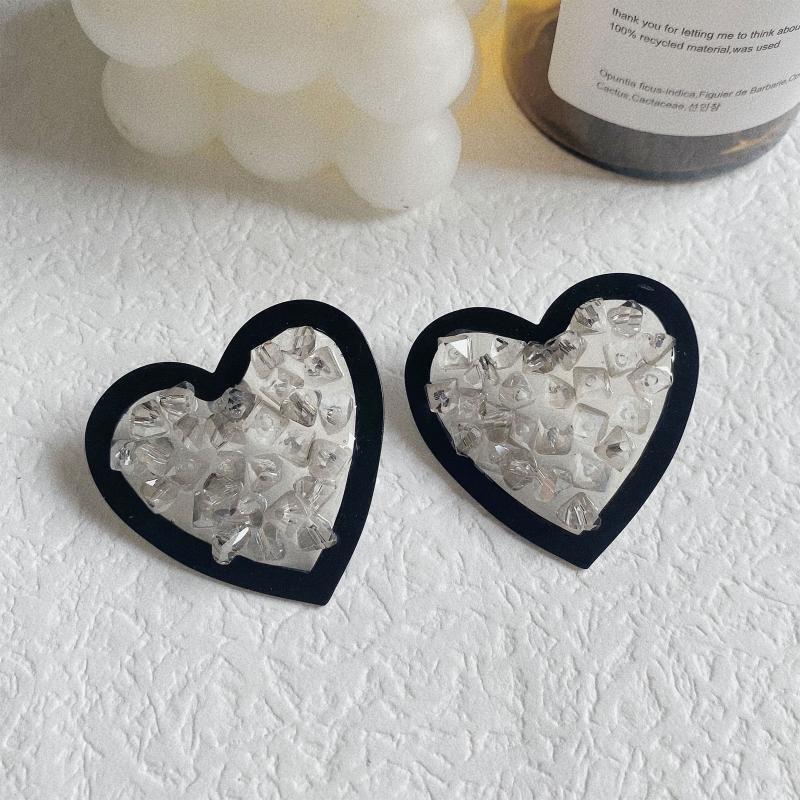 Heart Earrings Creative Stud Earring Black White Irregular Glass Earring Fashion