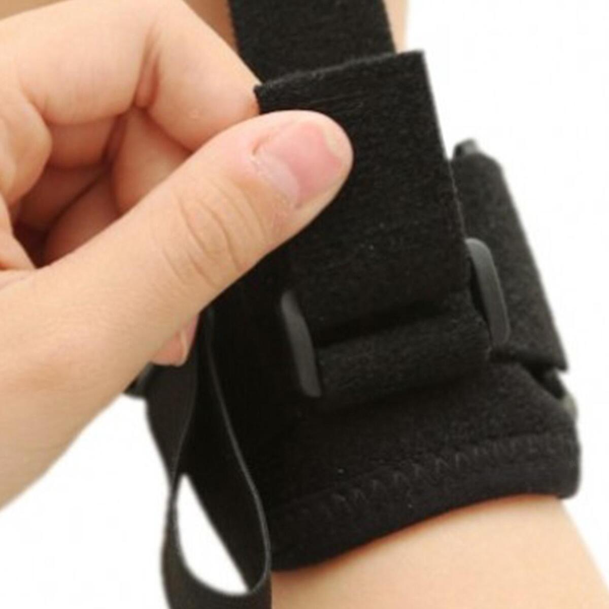 Anti Hook Wrist Pen Trainer, Hand Support Children's Pencil Grips Adjustable