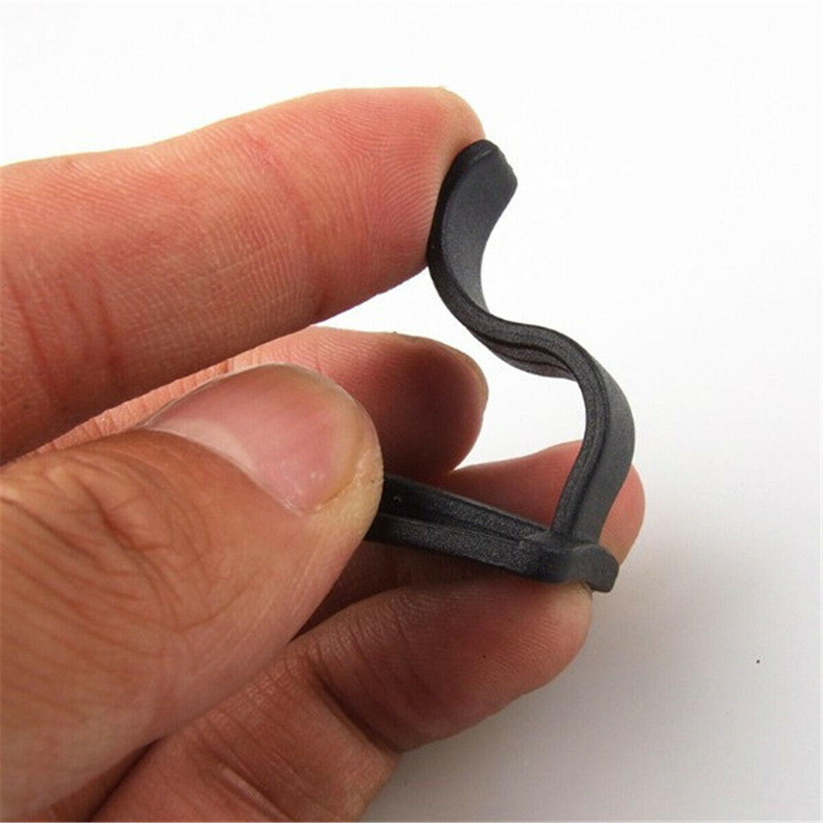 2X Clip DrinkingTube Hydration Bladder Pipe Clip For Water Pack Bag 360° Rotate