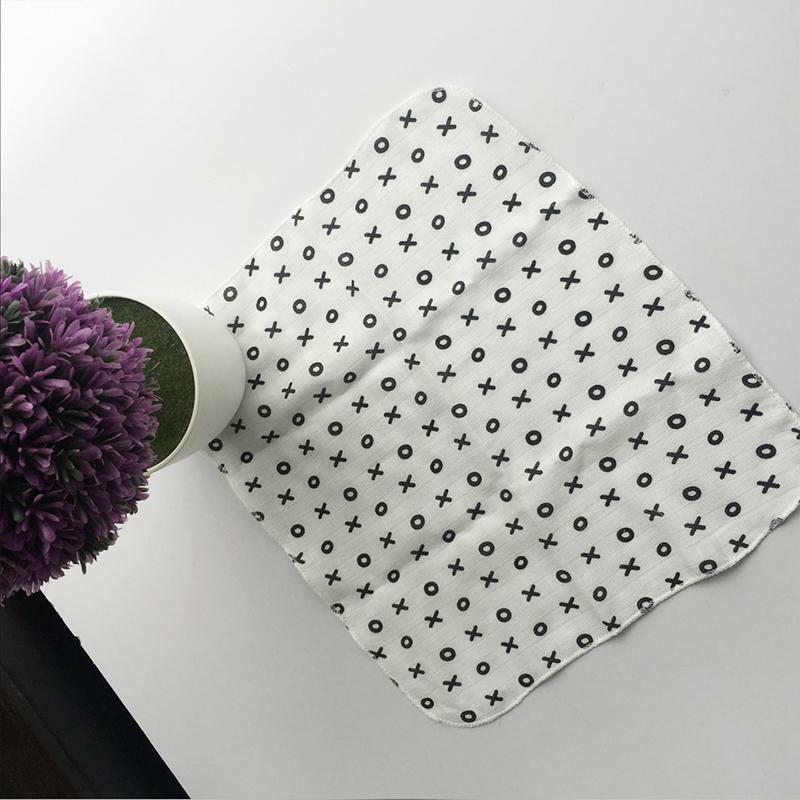 10pcs Baby Infant Towel 28*28cm Muslin Towel Handkerchiefs Two Layers Wipe Towel