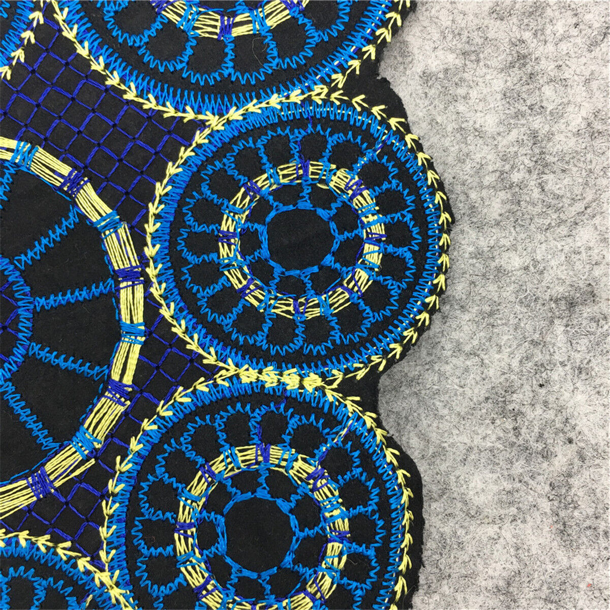2PCS DIY Embroidery Ethnic Style Lace Neckline Dress Accessories Square Applique