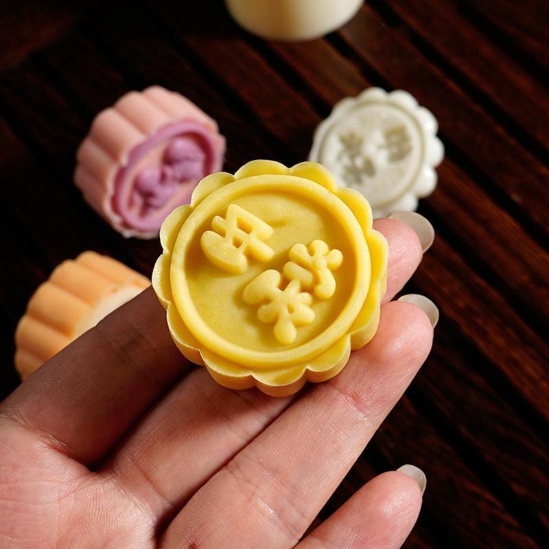 25g Plastic Mooncake Stamp Cute Rabbit Shape Mooncake Mold DIY Hand Press Moulds