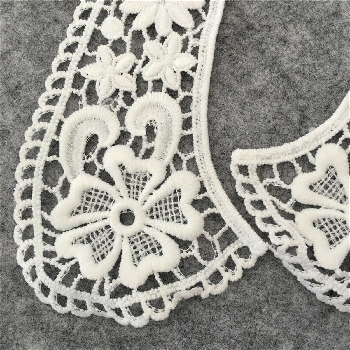 1 Pair Embroidered Lace Collar Neckline Trim Sewing Applique Patch Fabric DIY
