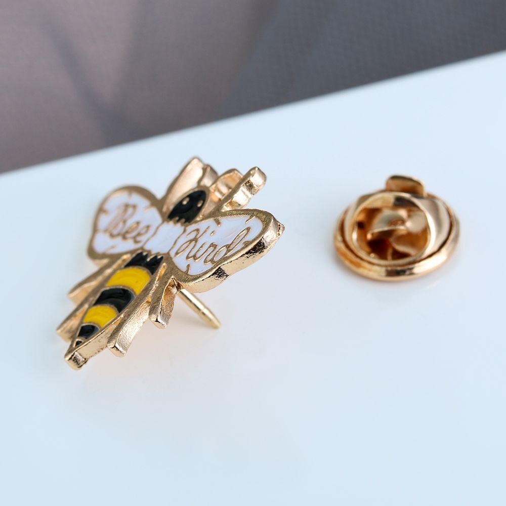 2 PCS Women Men Brooch Fashion Cute Cartoon Animal Badge Bee Honey Enamel Pins