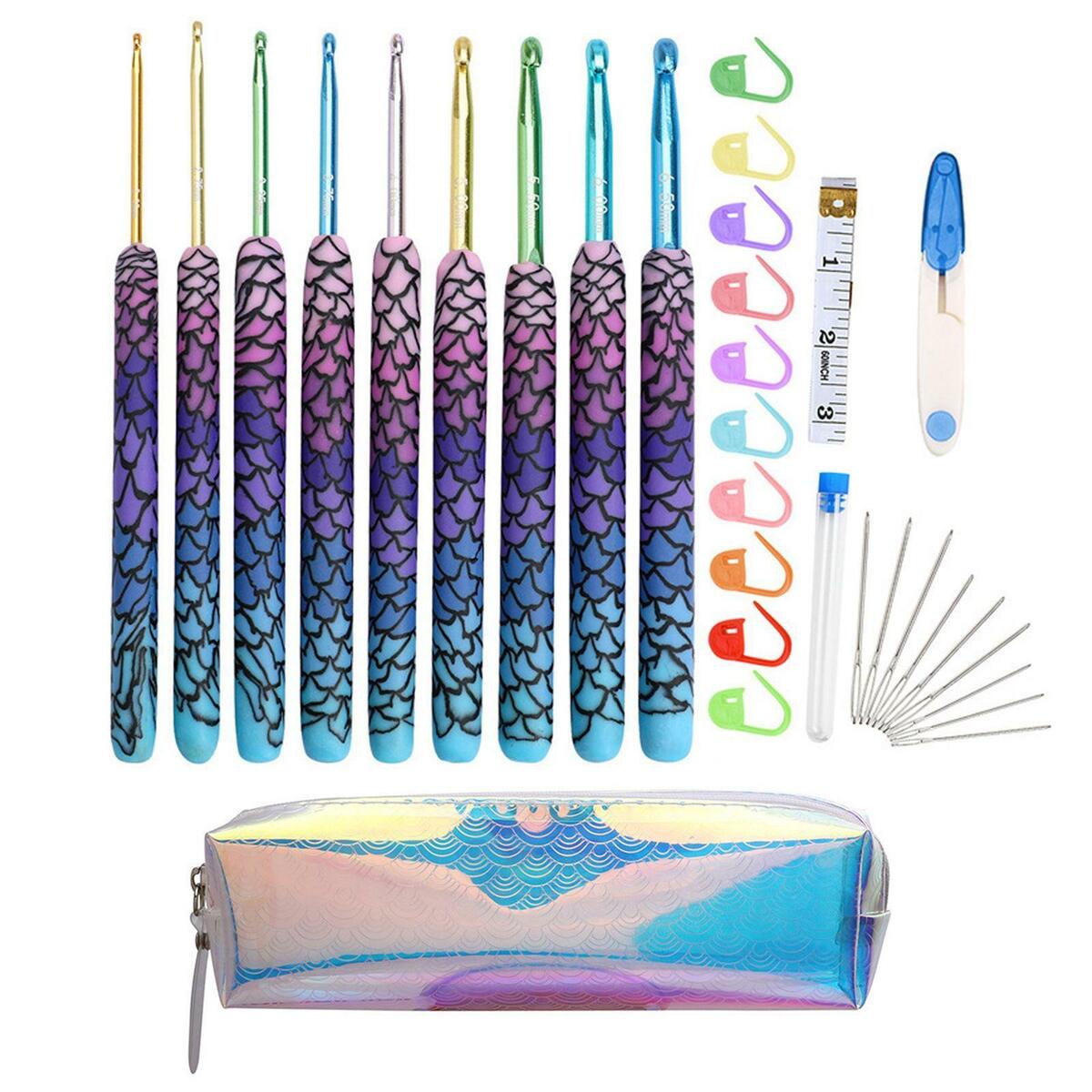 Crochet Hooks   Set Kit 2.25mm-6.5mm Ergonomic  with Carrying Case