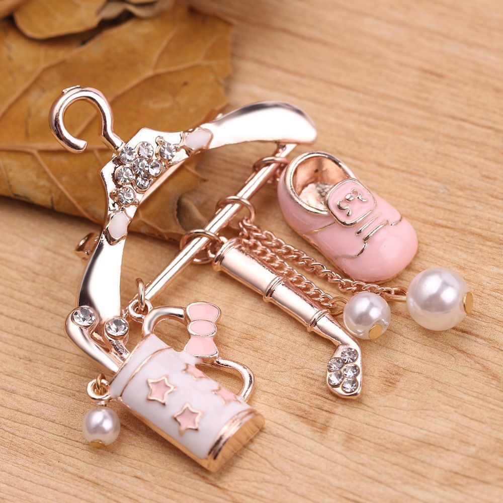 New Women Badges Pendants Fashion Pink Enamel Brooch Pins Hanger Brooches