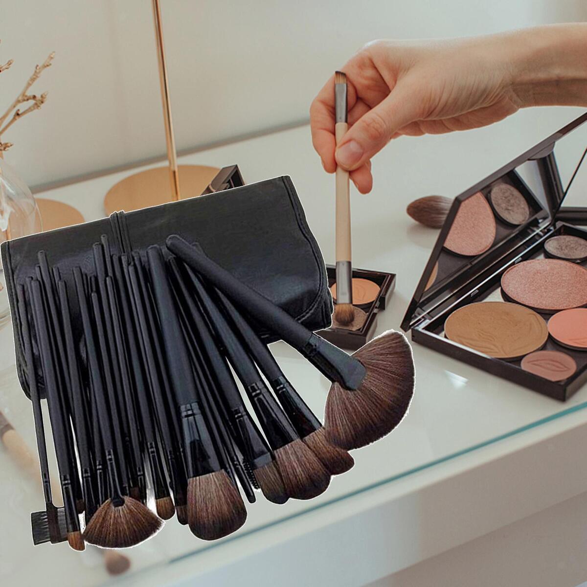 Makeup Brush Sets with Roller Bag Shadows Brush Powder Brush for Women Gifts