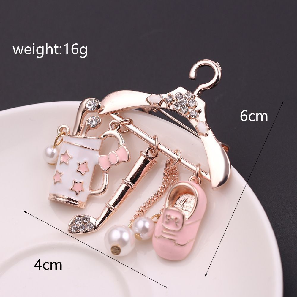 New Women Badges Pendants Fashion Pink Enamel Brooch Pins Hanger Brooches