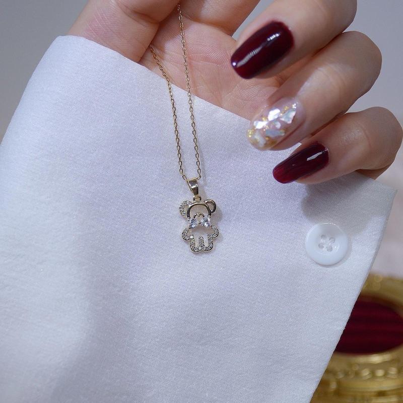 Teddy Bear Necklace for Girls Bear Pendant Necklace Classic Necklace Jewelry