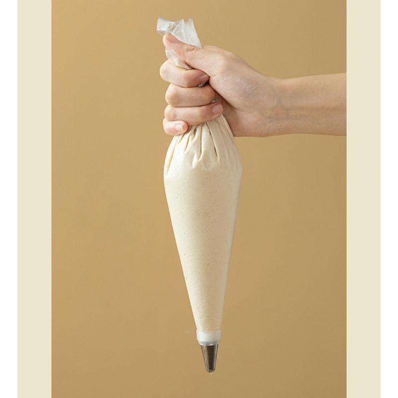 50 Pcs Disposable Anti-burst Piping Bags Thickened Pastry Bags with Piping Tips