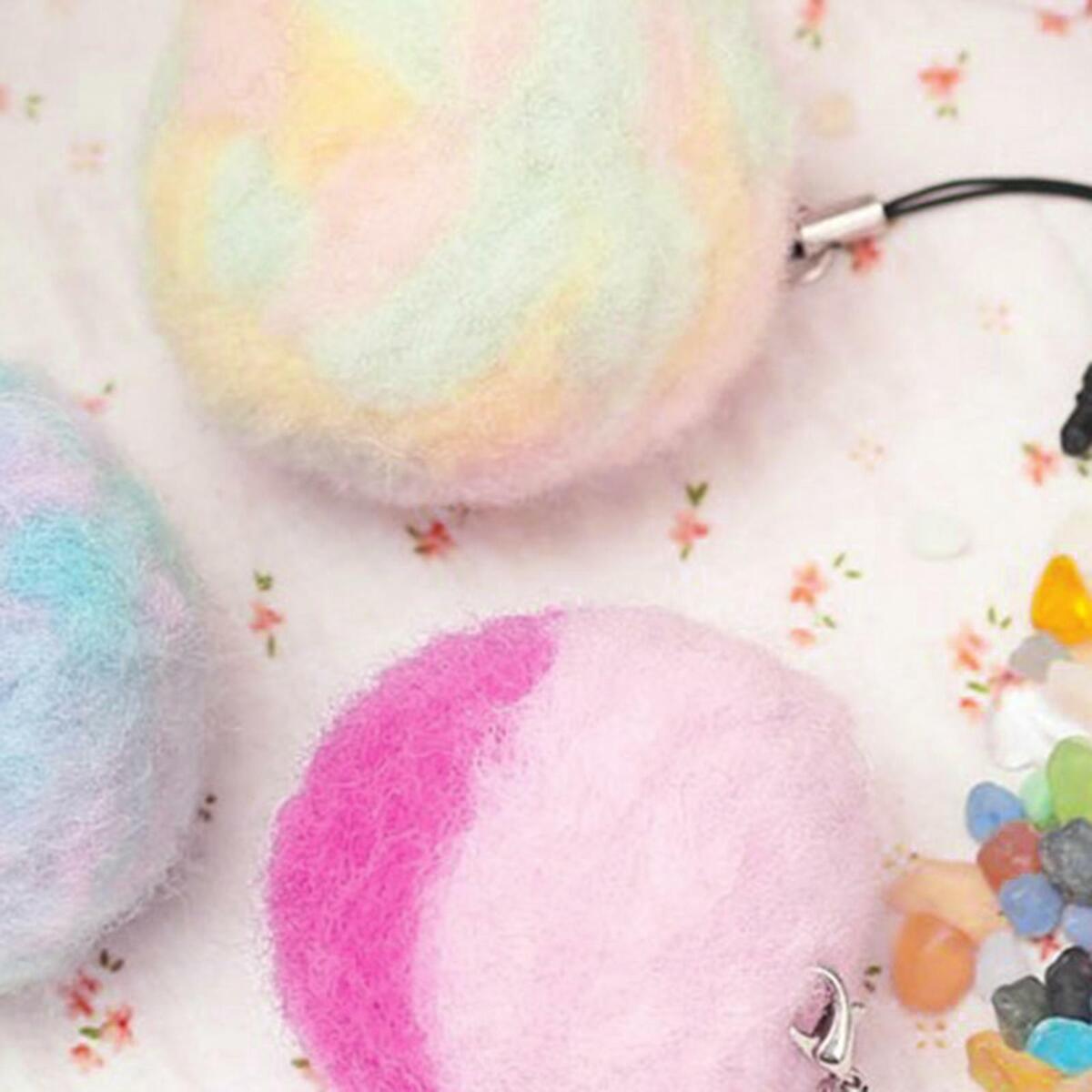 2 Pcs soft and wool Roving for Needle Felting Craft DIY 10g Pink + Light Pink