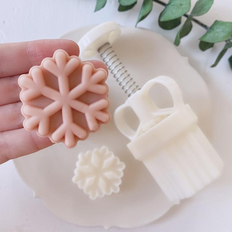 Snowflake Shaped Mooncake Stamps Baking Mooncake Gadgets for Mid-Autumn Festival