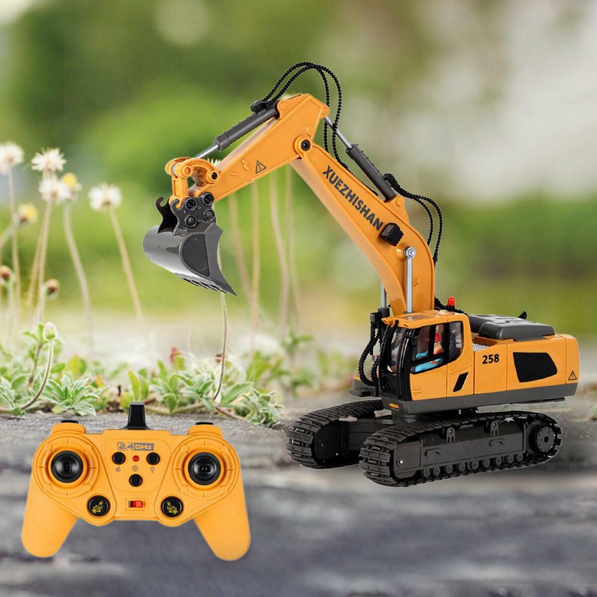 1/20 Plastic  Digger Vehicle  RC Remote Control Rechargeable