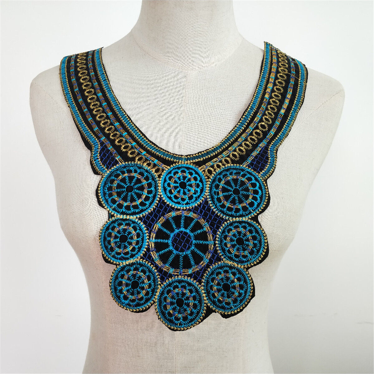 2PCS DIY Embroidery Ethnic Style Lace Neckline Dress Accessories Square Applique