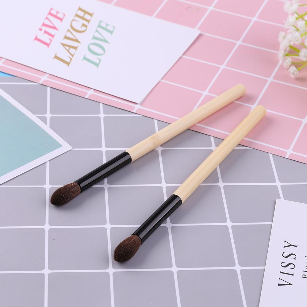 Face Beauty Makeup Brushes Bamboo Handle Eyeshadow Powder Brush Cosmetics