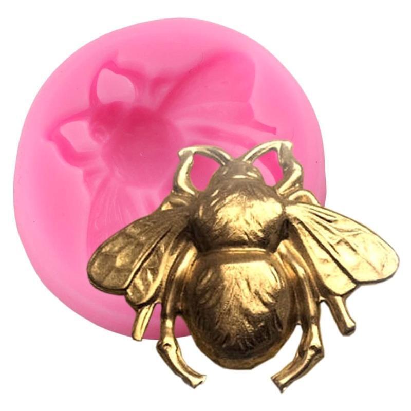 Cake Mold Cupcake Pan Silicone Material Chocolate Mold Baking Tool Hornets Shape