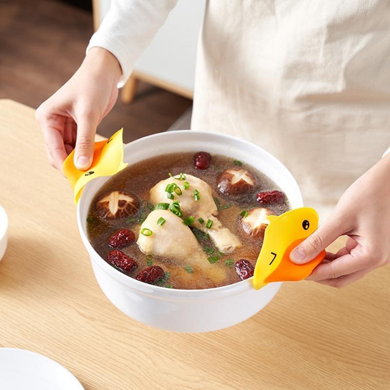 2pcs Silicone Oven Gloves Heat Insulation Hot Plate Clip Cute Duck Pot Holder