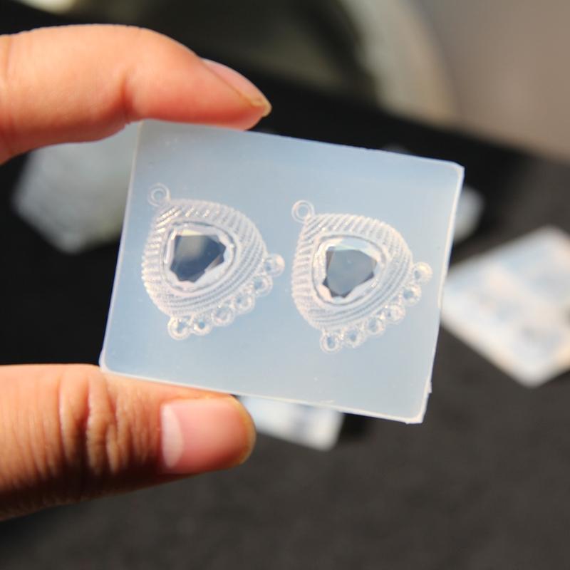 Shiny Jewellery Casting Molds Earrings Mold Tear Drop Shape for Girl Ornament