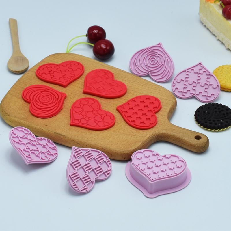 Plastic Cookie Cutters Cookie Moulds Valentine's Day Series Shapes Cookie Baking