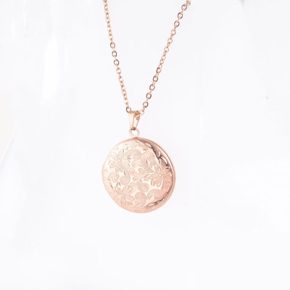 Carving Friend Jewelry Necklace Pendant Photo Picture Locket Round Shaped