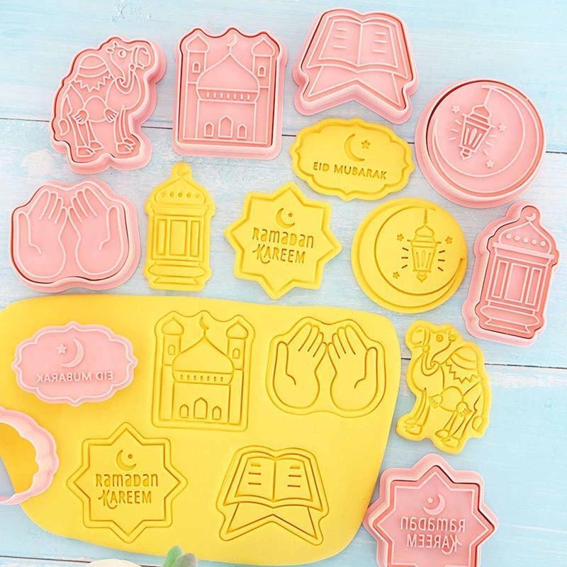 8 PCS Cookie Stamp Cookie Cutter Molds Set Plastic Material Cute DIY Cookie Mold