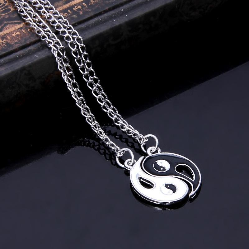 2 Pcs Creative TAIJI BAGUA Pendant Necklace Best Friends for Friend Birthday