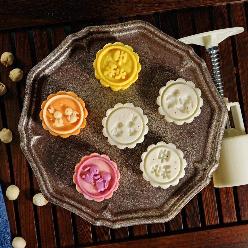 25g Plastic Mooncake Stamp Cute Rabbit Shape Mooncake Mold DIY Hand Press Moulds