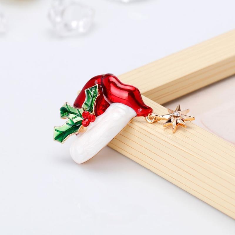 Christmas New Year Red Hat Pendant Brooch Corsage Gifts Banquet Pins Decoration
