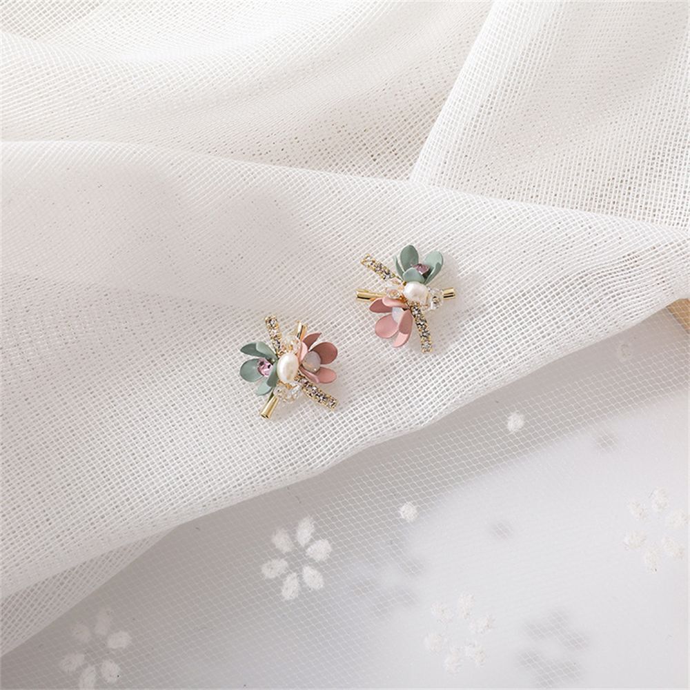 Sweet Jewelry New Women Small Sweet Flowers Stud Earrings Flower Earrings Shiny