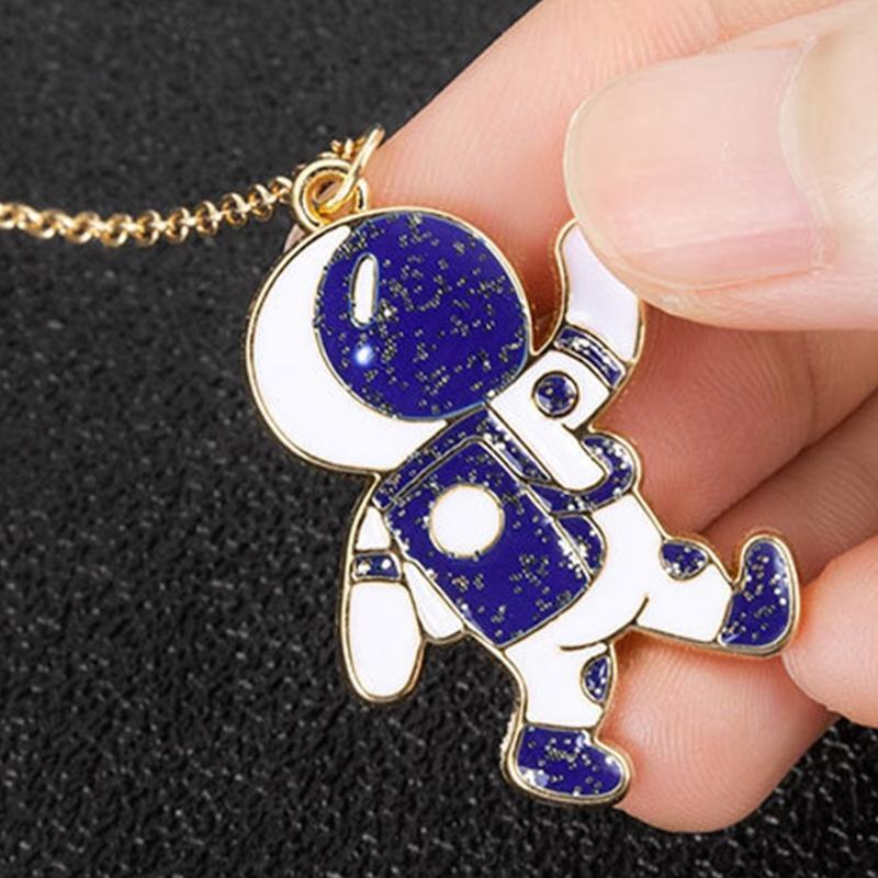 Creative Pendant Bookmark with Metal Astronaut Planet Pendant for Student Gift